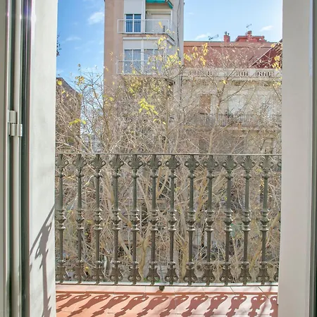 Bcnstop Sant Pau Suites Barcelona Exterior photo