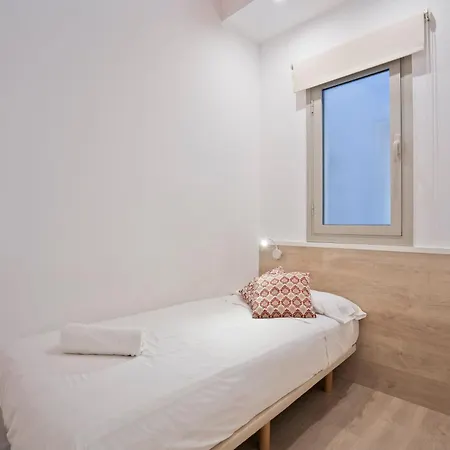 Bcnstop Sant Pau Suites Barcelona Exterior photo